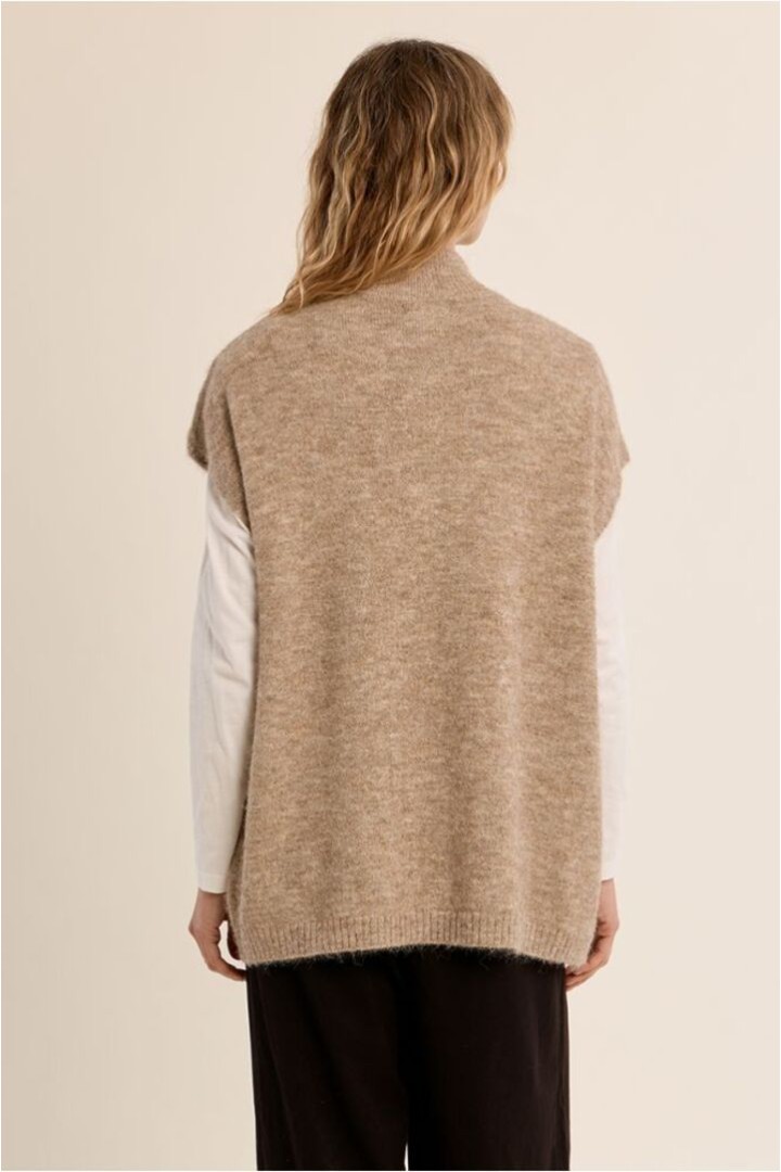 Sleeveless cardigan, stand-up collar Beige