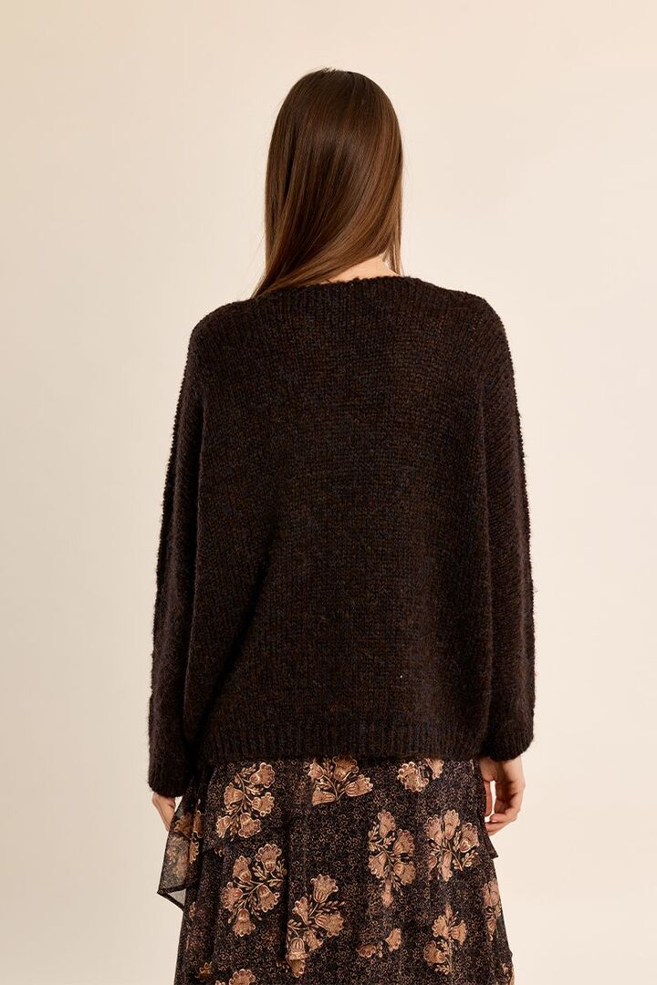 Knitted sweater, V-neck Chocolate