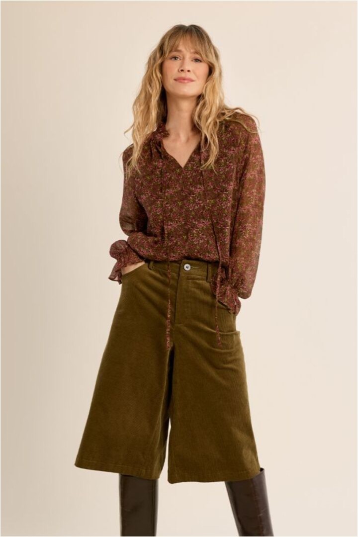 Flared Bermuda Shorts Khaki
