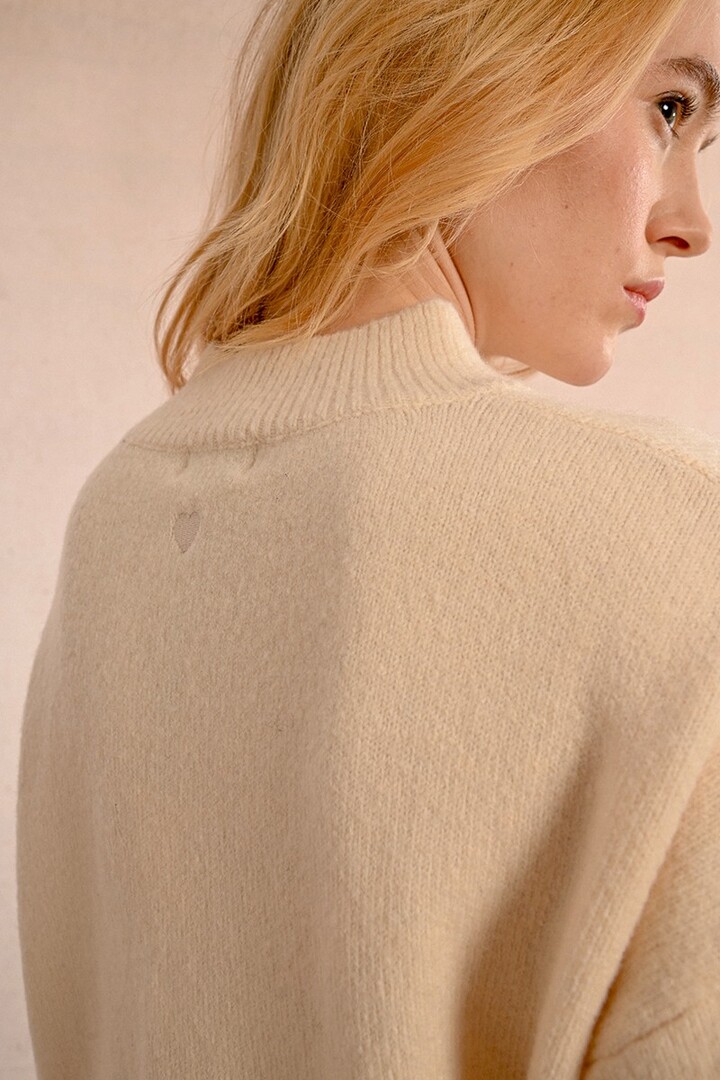 OVERSIZED AND ASYMMETRICAL SWEATER OFF WHITE