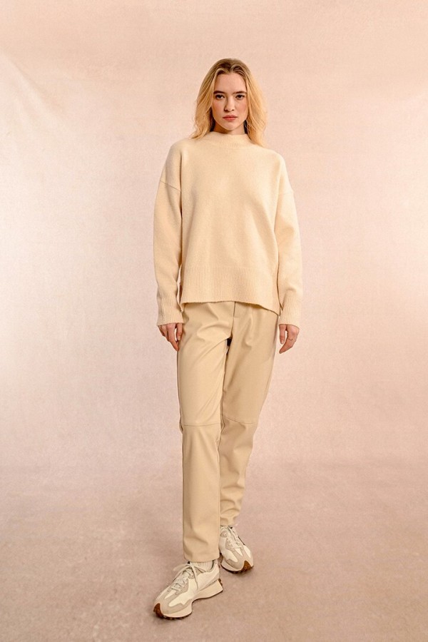 OVERSIZED AND ASYMMETRICAL SWEATER OFF WHITE