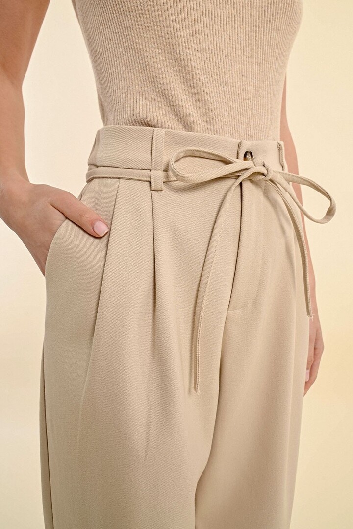 PLEATED PANTS CREAM