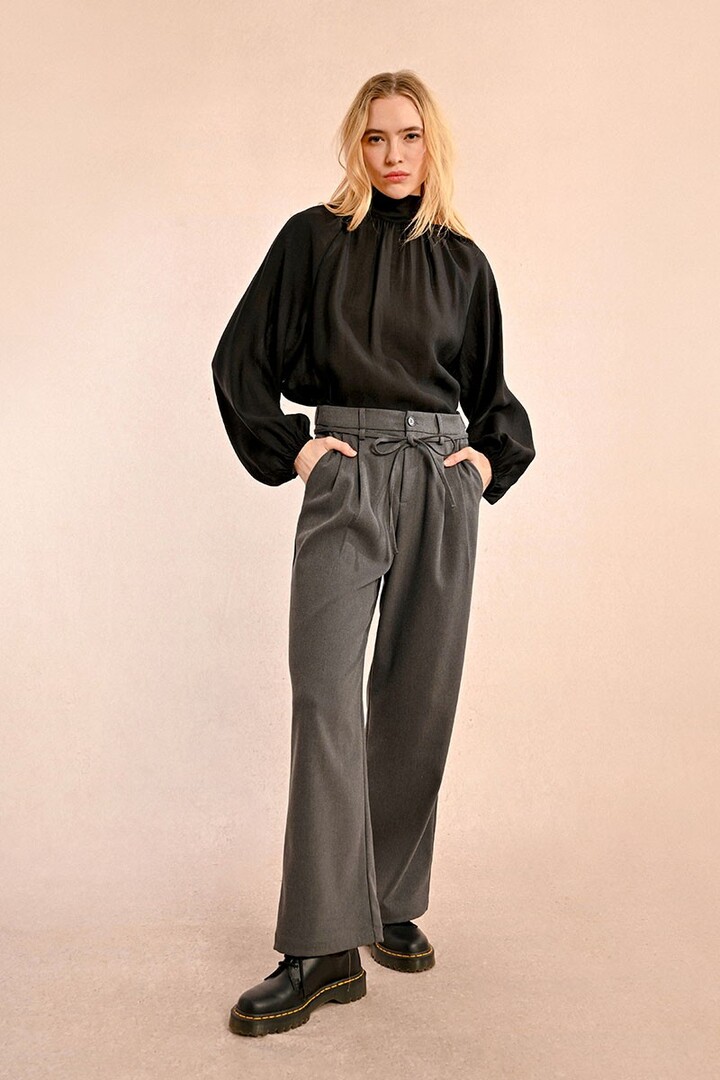 PLEATED PANTS DARK GREY