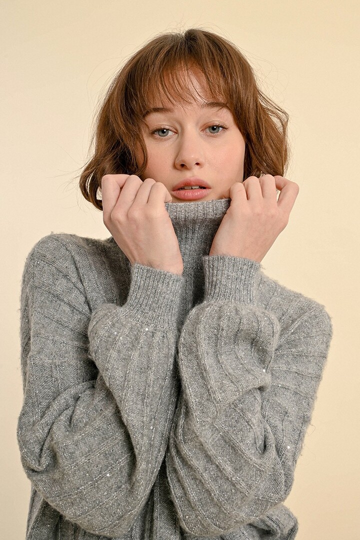 SWEATER WITH HIGH COLLAR AND PUFFED SLEEVES SILVER