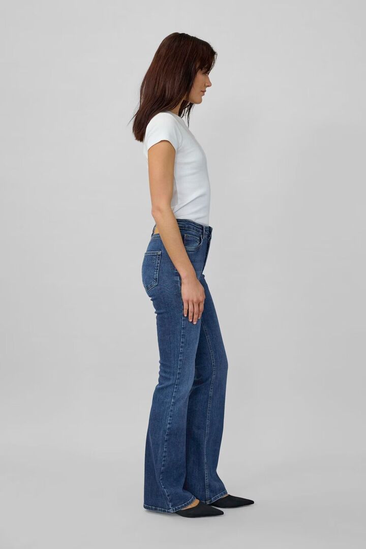 36 THE DEKOTA HIGH BOOTCUT  Medium Blue Wash