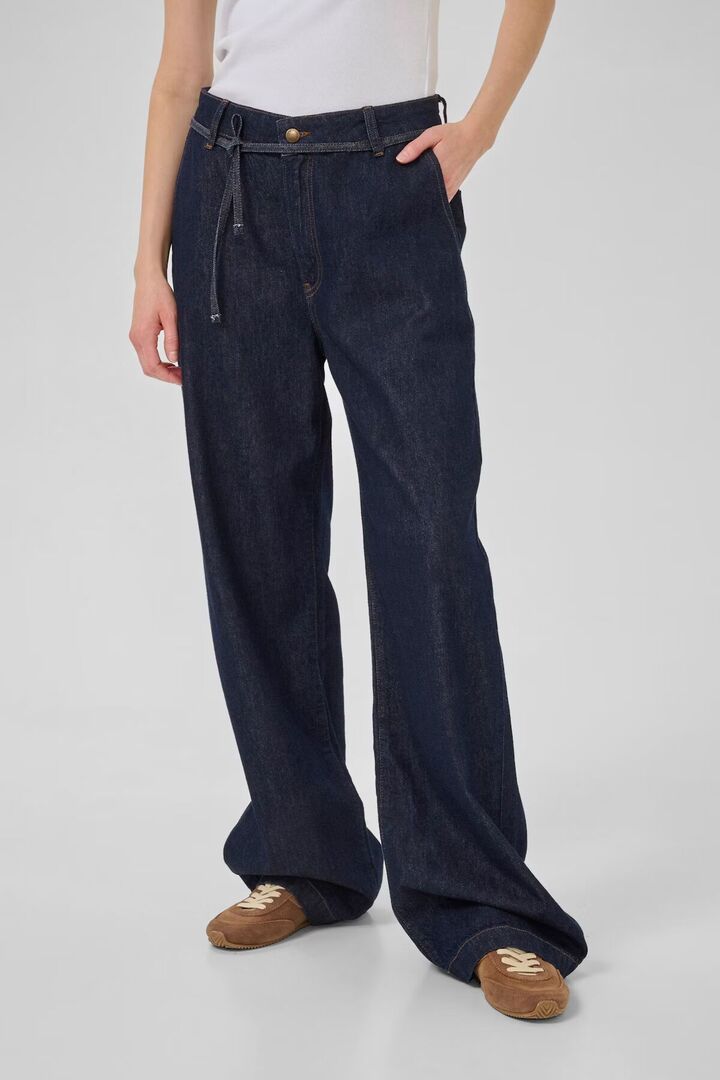MWCleo Mid Wide  Dark Blue Un-Wash