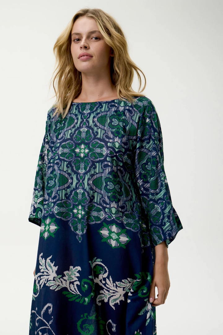Jackie Print-Isola-Sushi Voile-Navy/Green