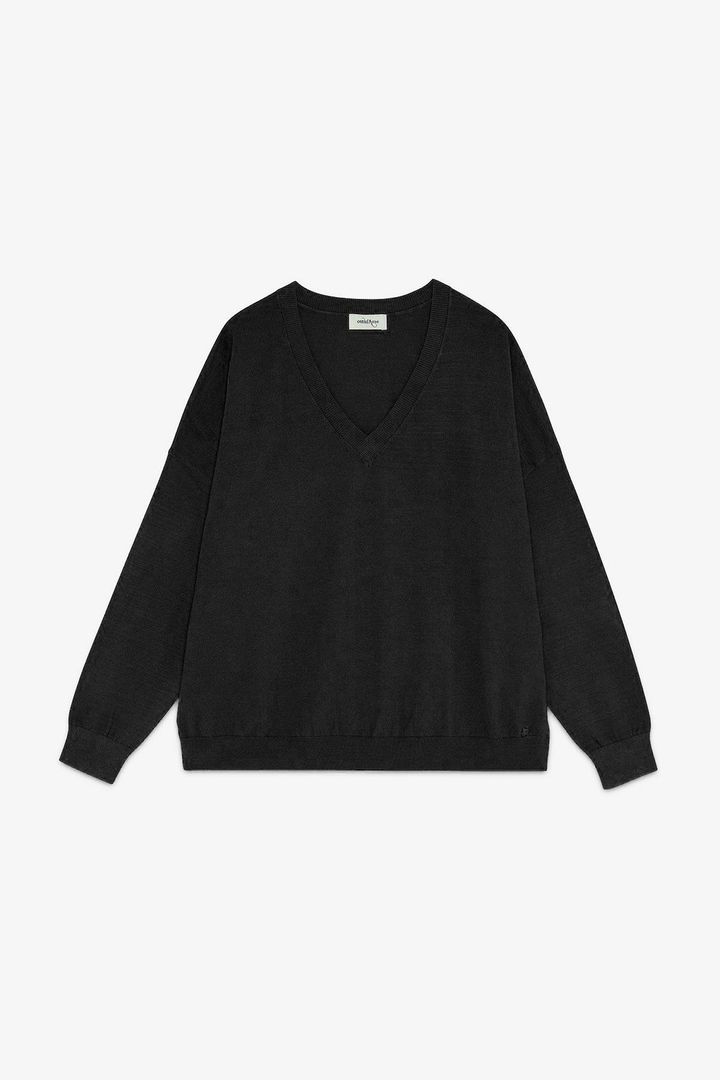 Sweater with V neck black