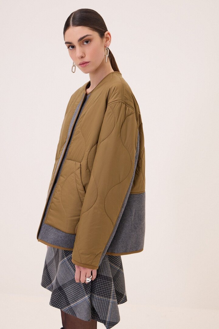 Quilted short jacket