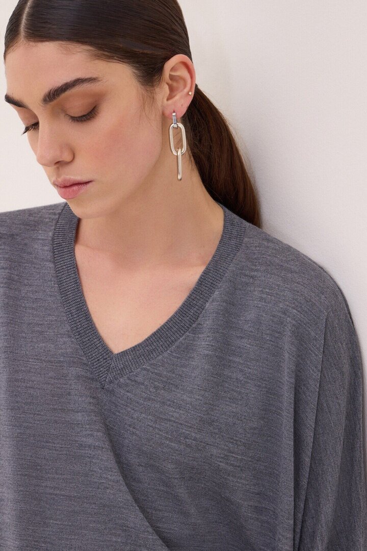Oversized V-neck sweater Grey