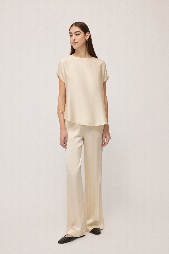 Viscose satin blouse Latte