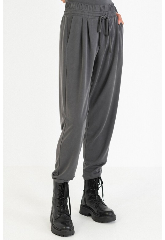 CUPRO PIQUE PLEATED PANTS ANTHRACITE
