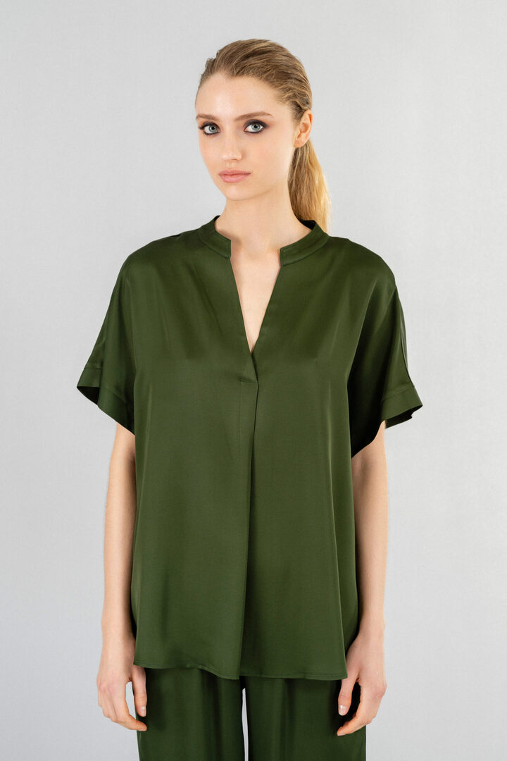 SATIN ECOVERO SHORT SLEEVE BLOUSE DARK GREEN