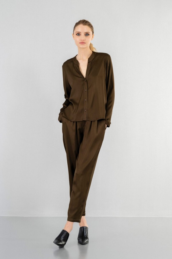 SATIN ECOVERO CROPPED SHIRT OLIVE BROWN