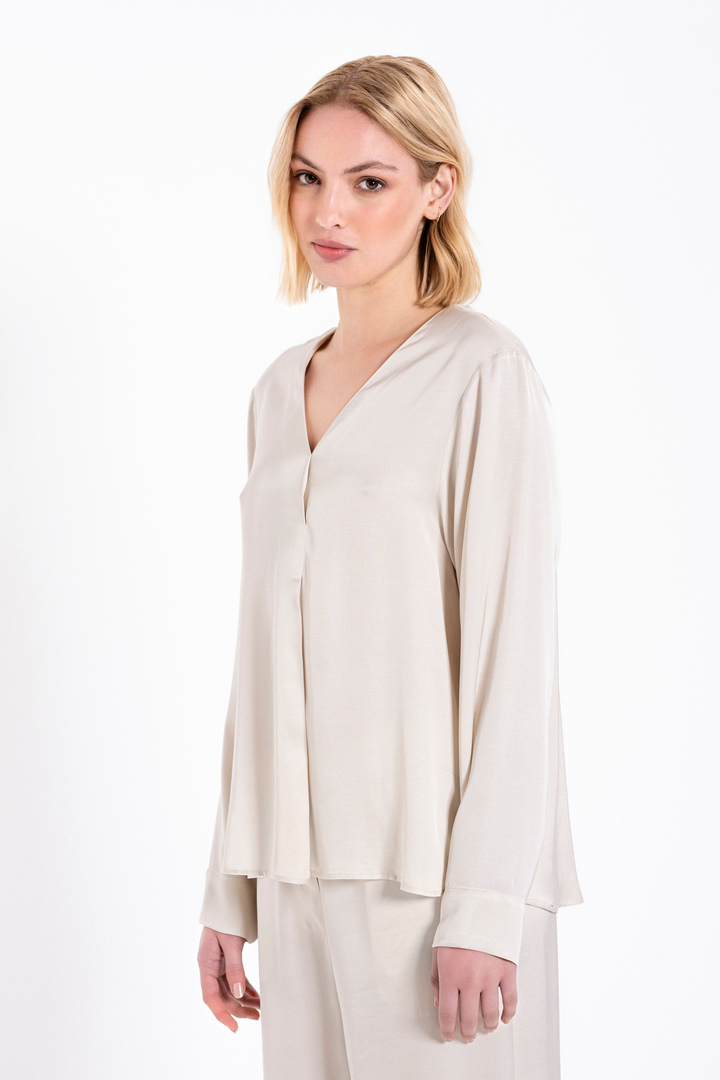 SATIN ECOVERO V NECK BLOUSE CREAM
