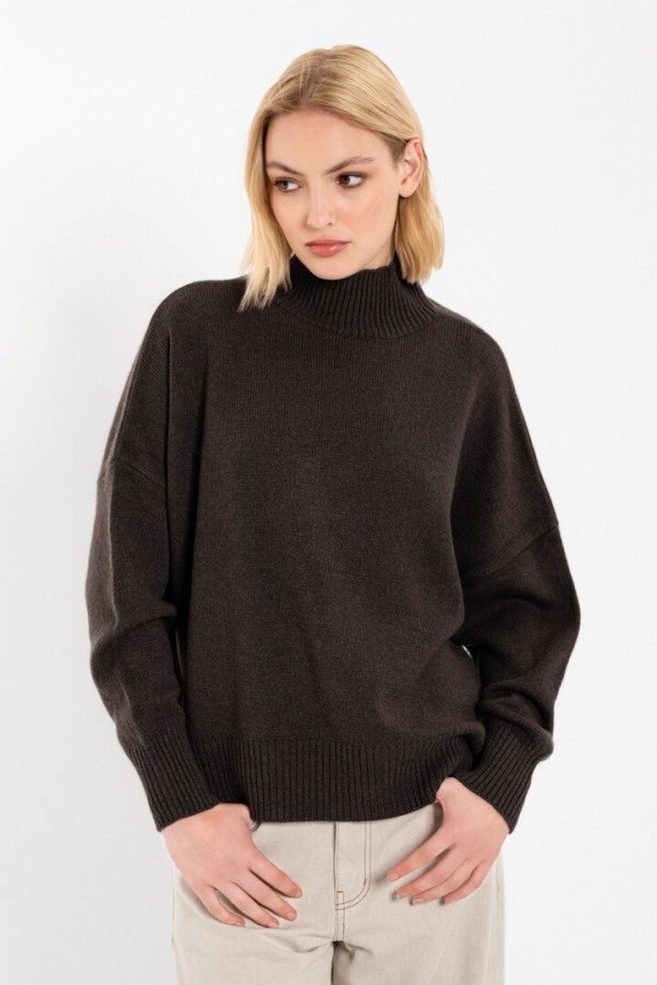 CASHMERE TURTLENECK SWEATER BROWN