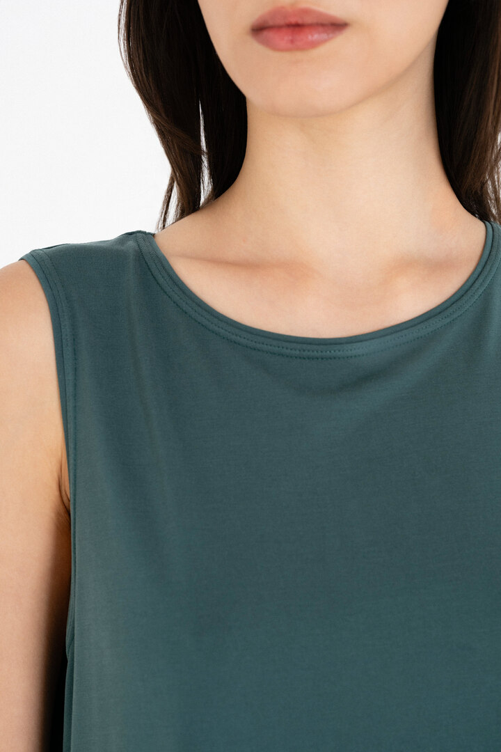 BASIC CUPRO SLEEVELESS CROPPED TOP GREEN