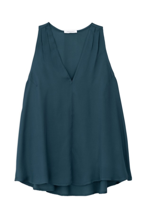 SATIN FINE ECOVERO V NECK TOP DARK EMERALD