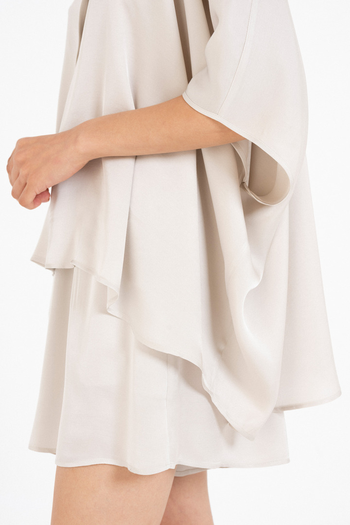 SATIN FINE ECOVERO OVERSIZED SHIRT DUSTY WHITE