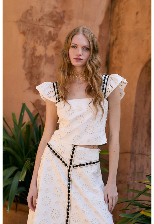 VIOLETA DIE CUT ECRU TOP