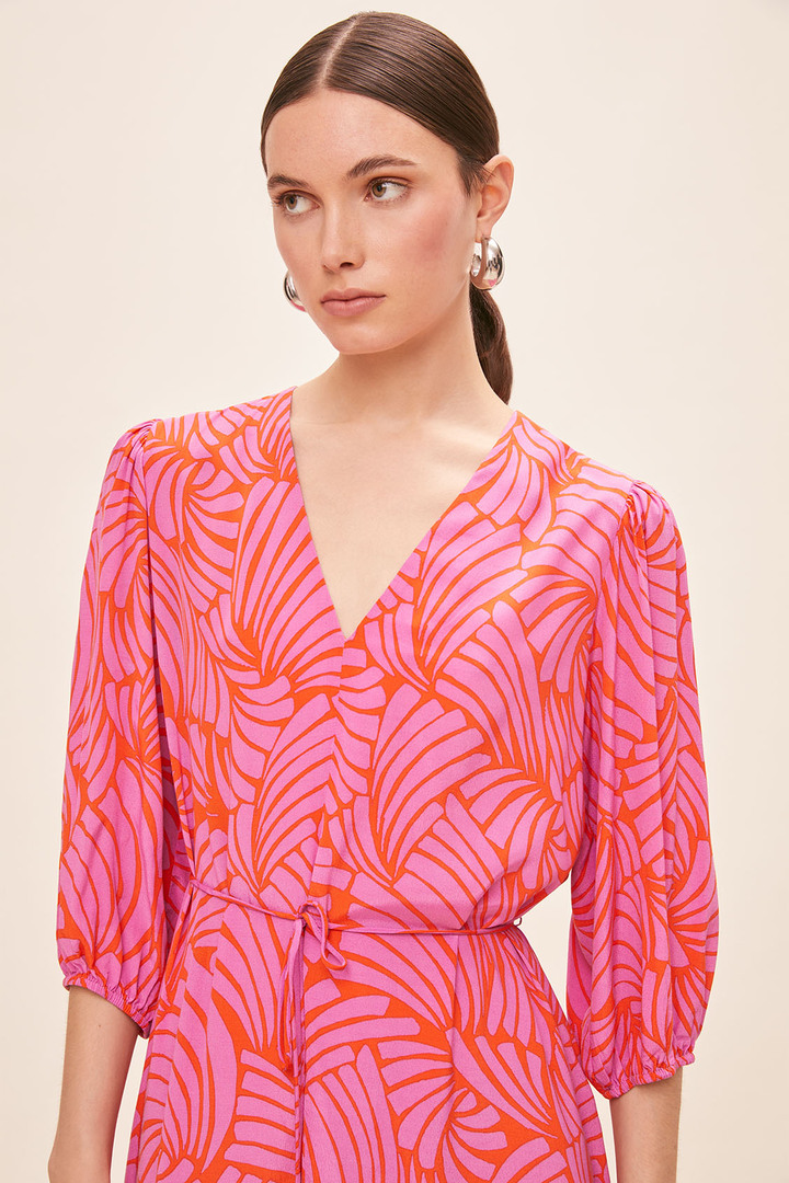 CRINA V-neck midi dress with fuchsia shell print
