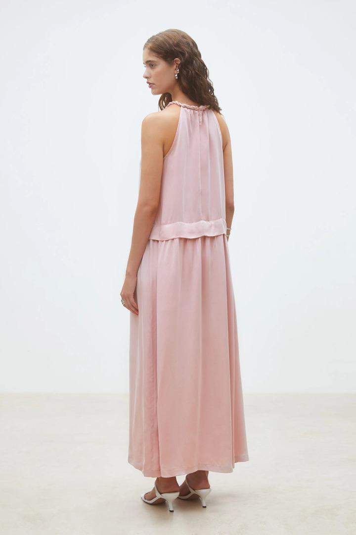 Colombe Long flowing satin dress Pink