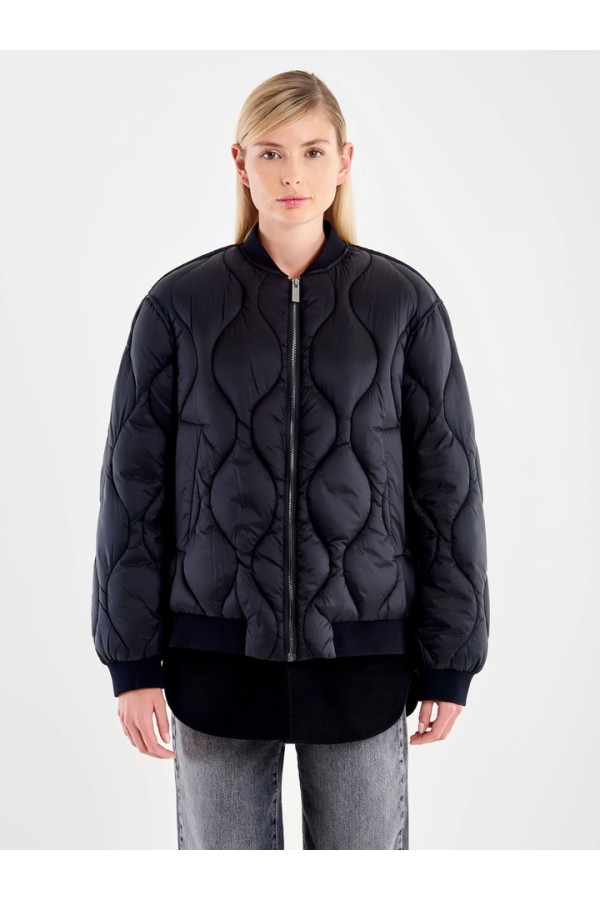 Double-Bottom Quilted Bomber Jacket Black