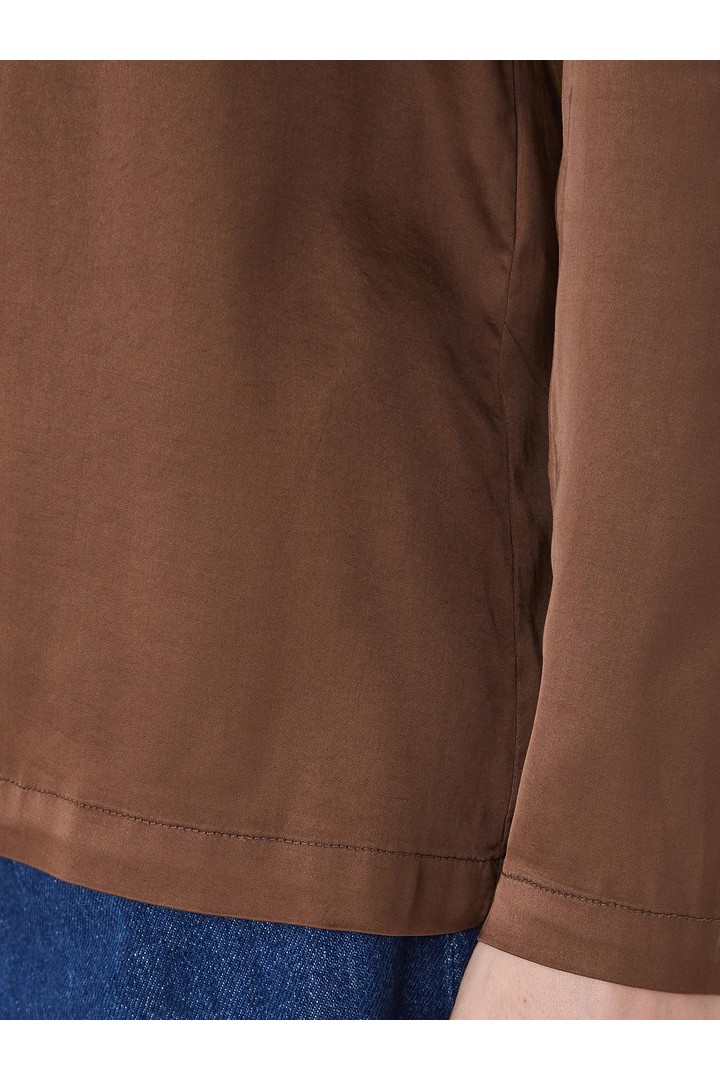 Long-sleeved stretch satin blouse - brown