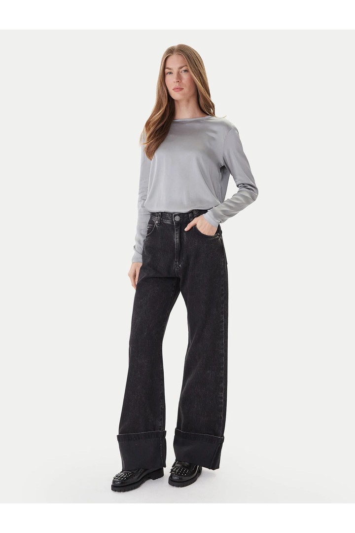 Long-sleeved stretch satin blouse - grey