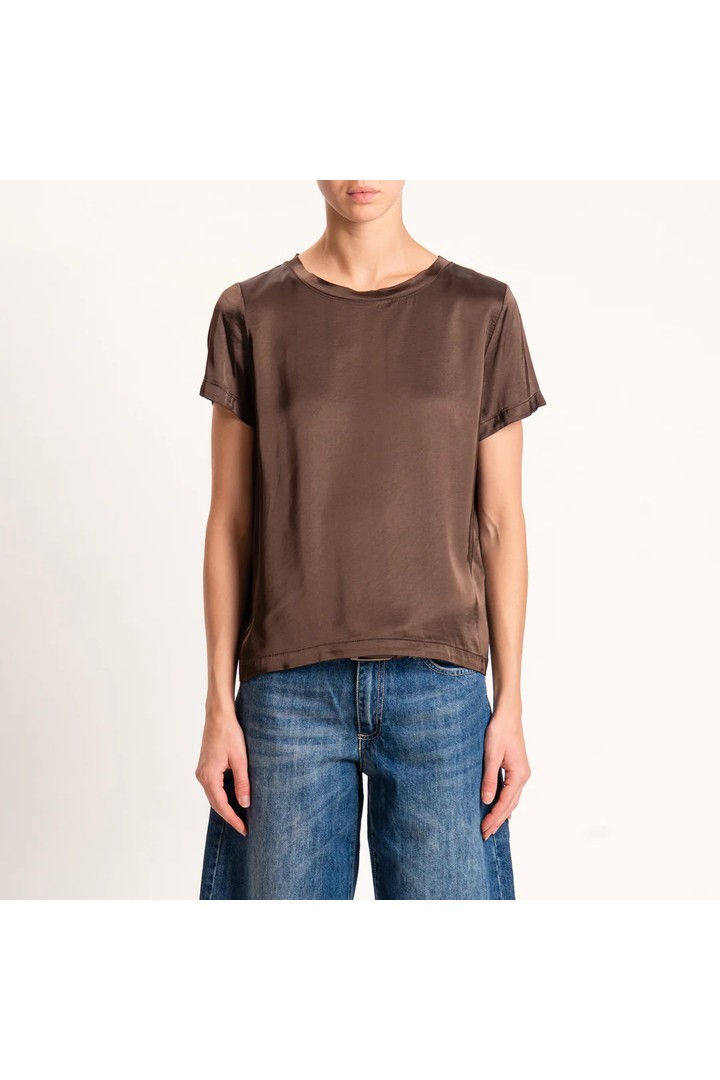 Stretch satin blouse with half sleeves - brown