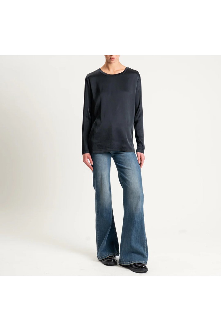 Long-sleeved stretch satin blouse - black
