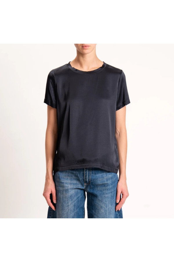Stretch satin blouse with half sleeves - black