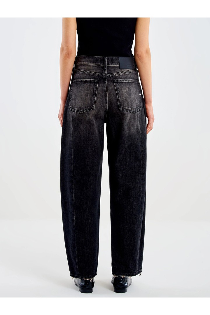 Chiara Barrel Dirty Jeans Black