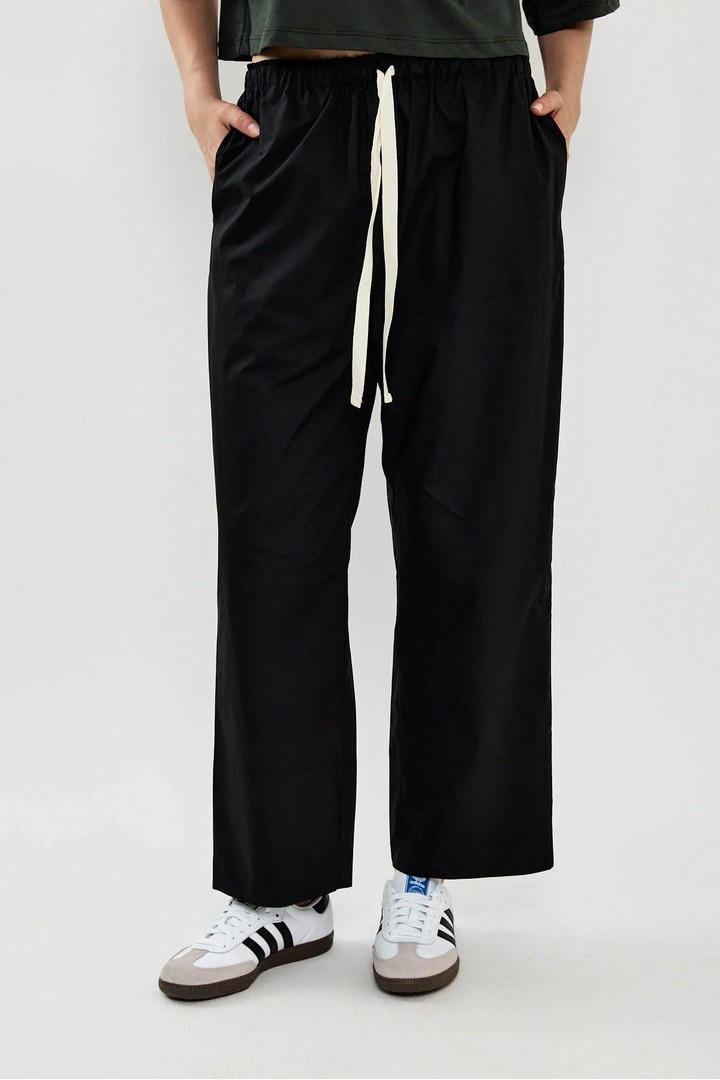 Wide-leg pants with drawstring Black