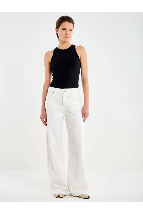  Mia Baggy White Jeans