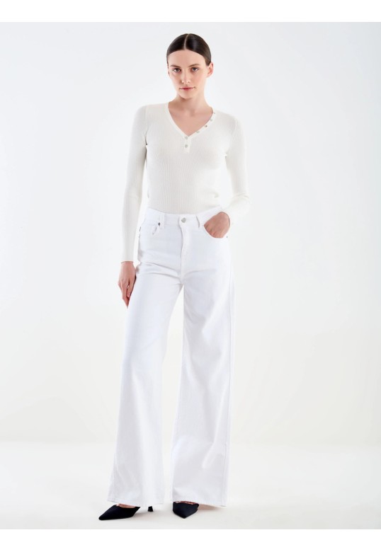 Kia Jeans with White Texture