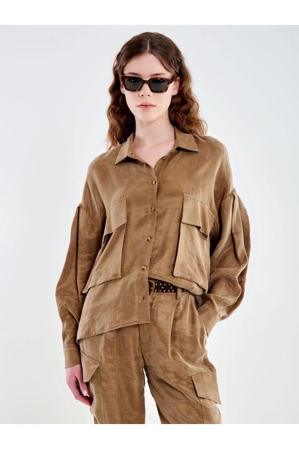 Shirt with large pocket Khaki