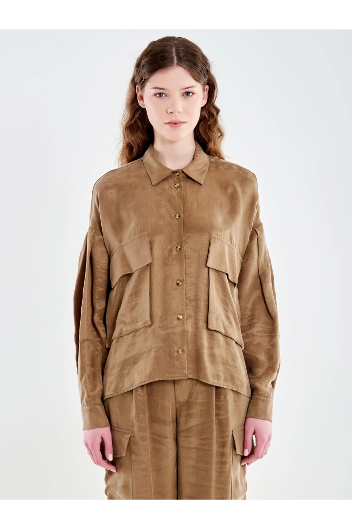 Shirt with large pocket Khaki