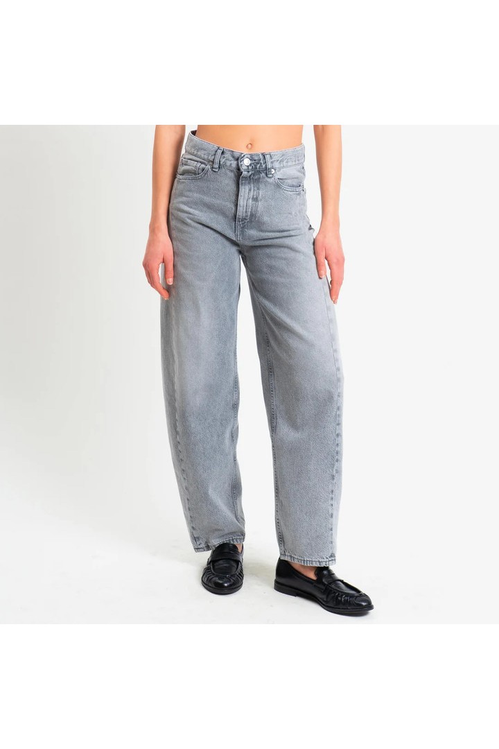 CHIARA BARREL FIT JEANS GREY