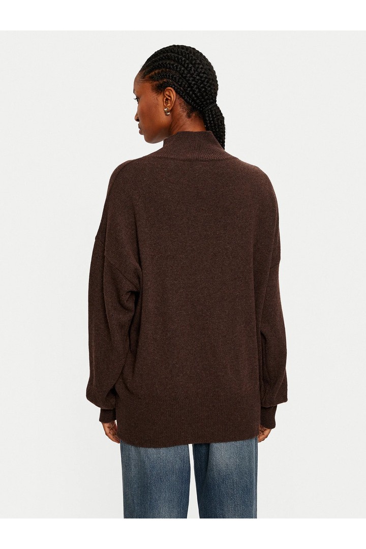 Ribbed Turtleneck Sweater Brown