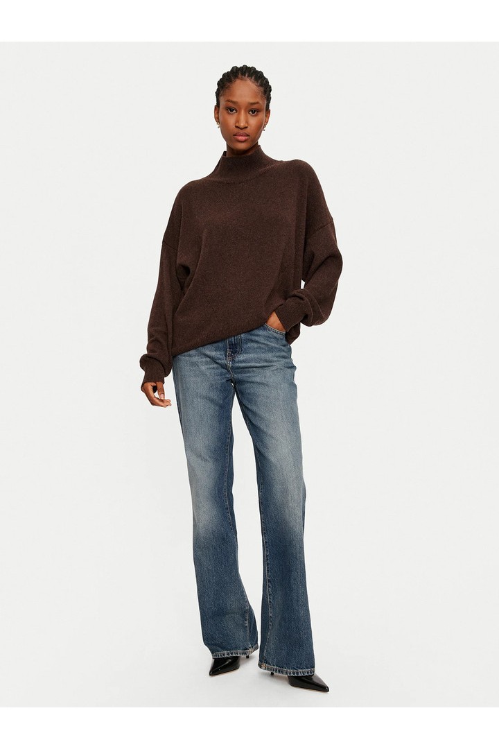 Ribbed Turtleneck Sweater Brown