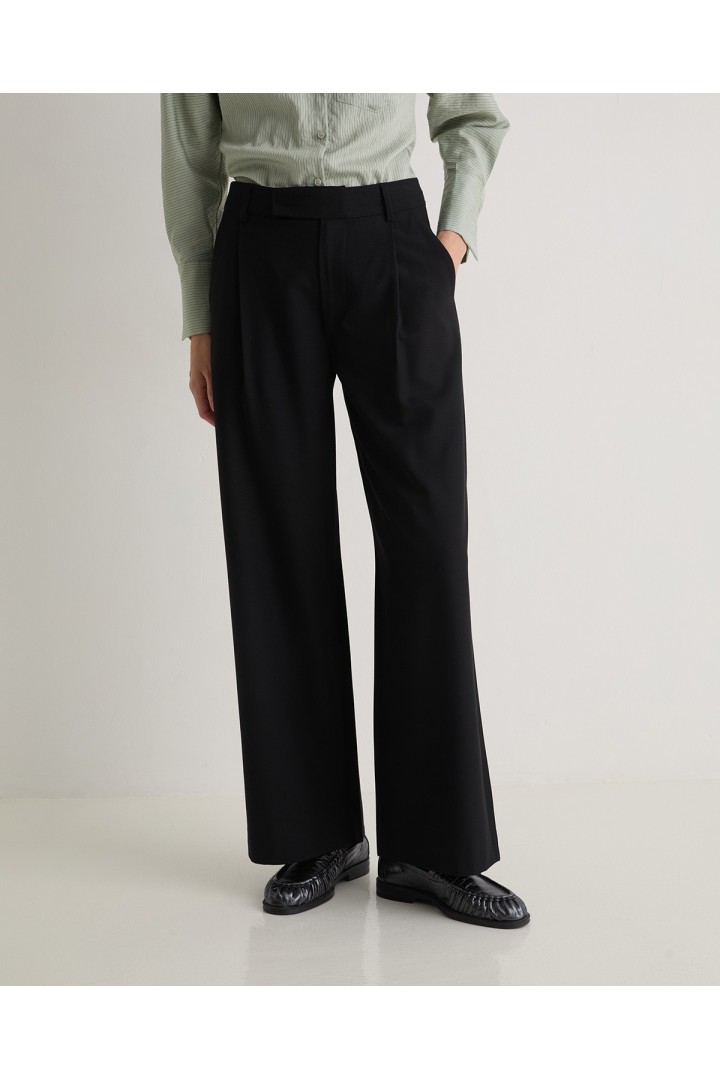 Black wide-leg pleated suit trousers
