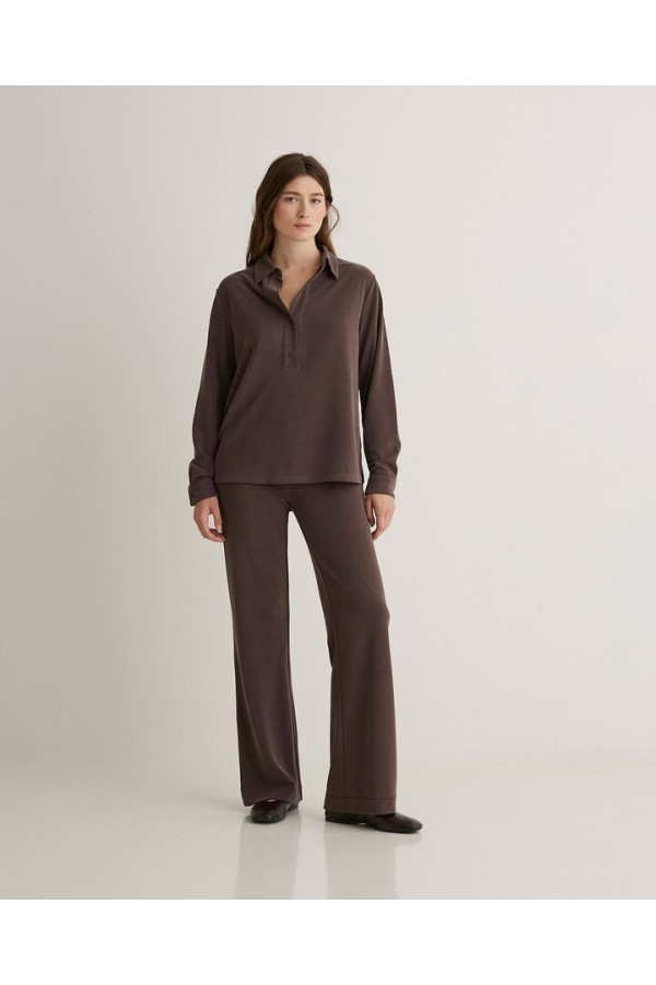 Chocolate knit polo collar shirt