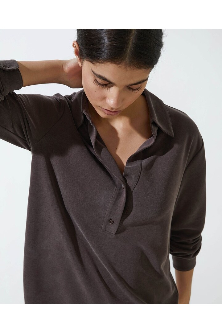 Chocolate knit polo collar shirt