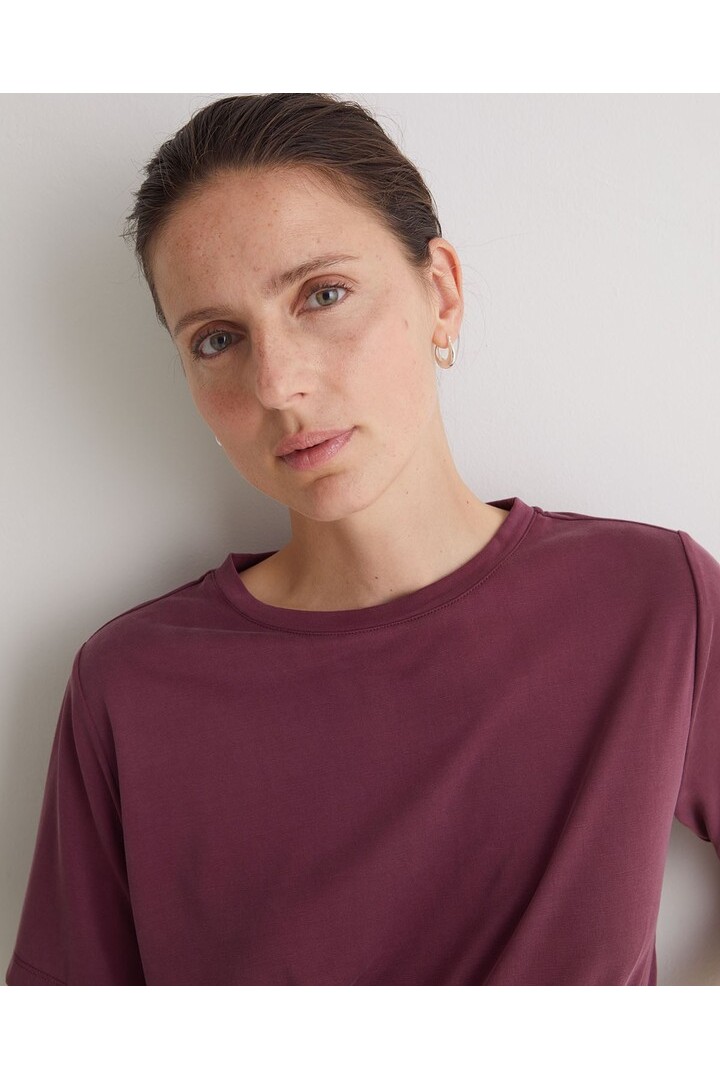 Light-aubergine short-sleeve t-shirt
