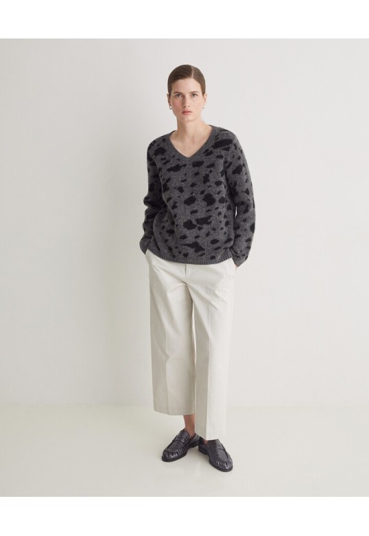 Grey leopard-print sweater