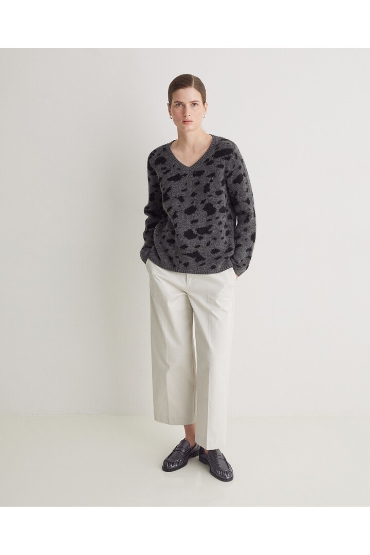 Grey leopard-print sweater