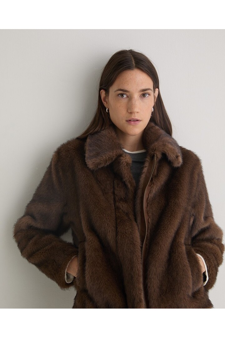 Brown faux-fur short coat