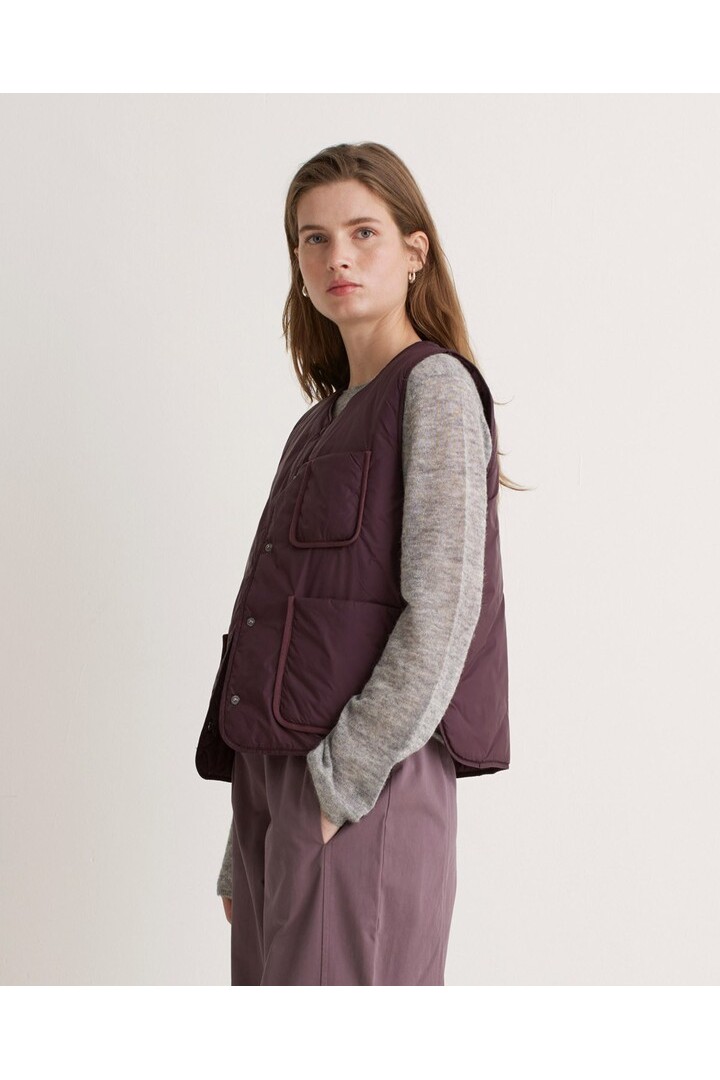 Lilac water-repellent vest
