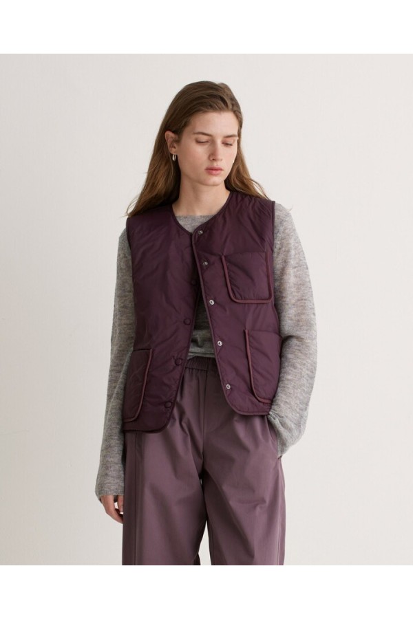 Lilac water-repellent vest